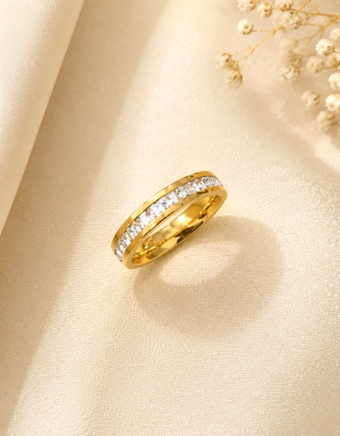 Crystal Eternity Ring – Gold