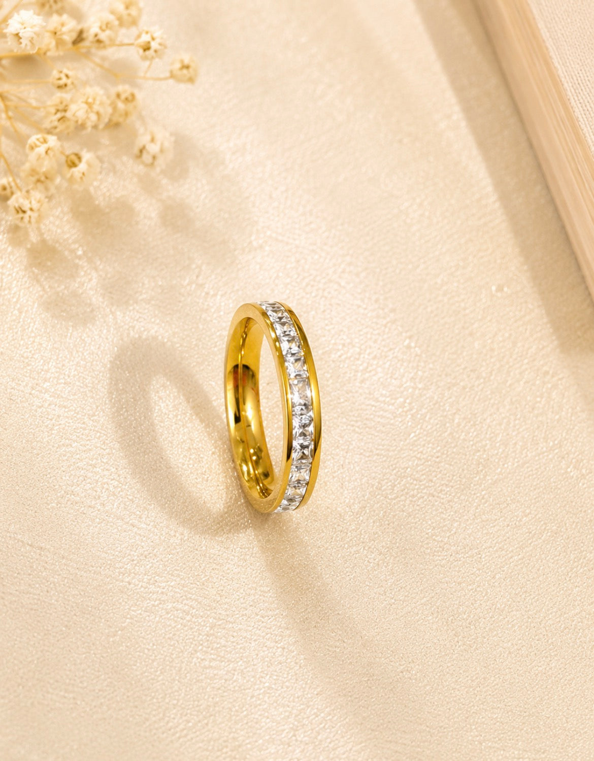 Crystal Eternity Ring – Gold