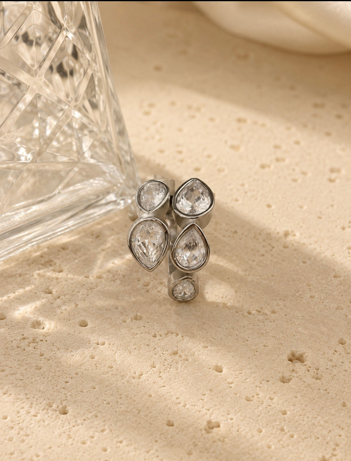 Lunas Bloom Ring