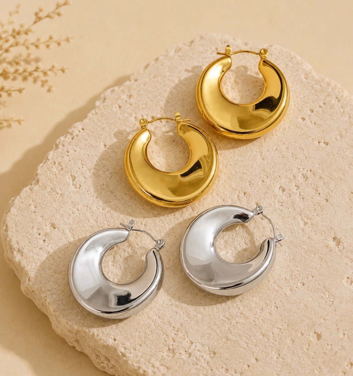Aurora Gold Hoop Earrings | 18K Gold Plated