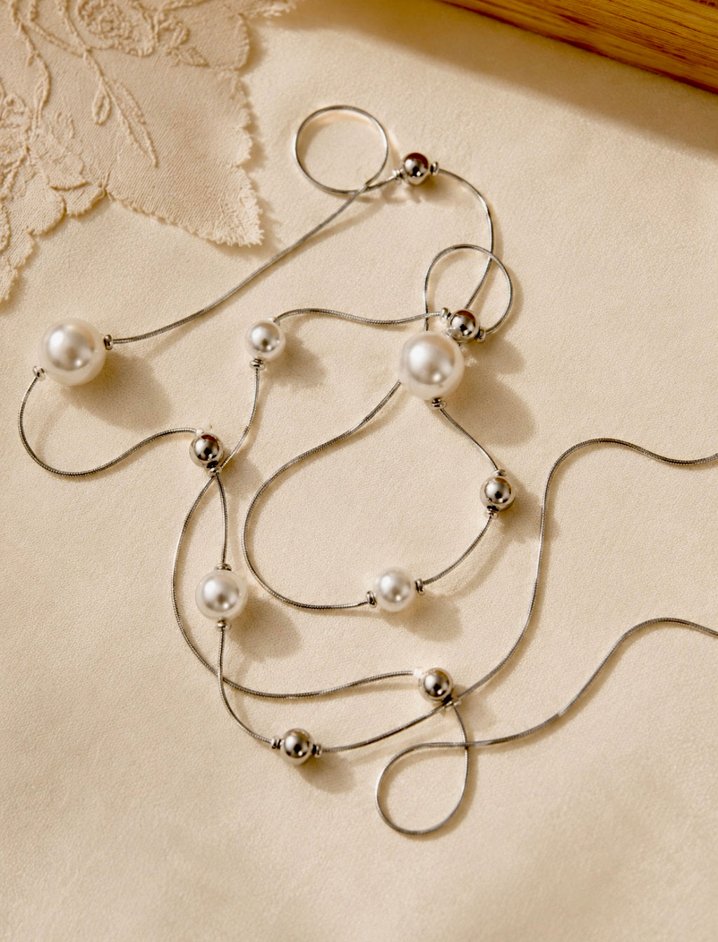 Pearl Silvery Necklace