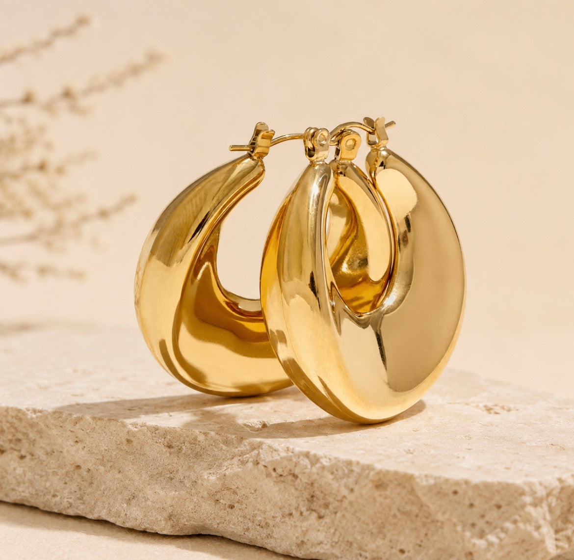 Aurora Gold Hoop Earrings | 18K Gold Plated