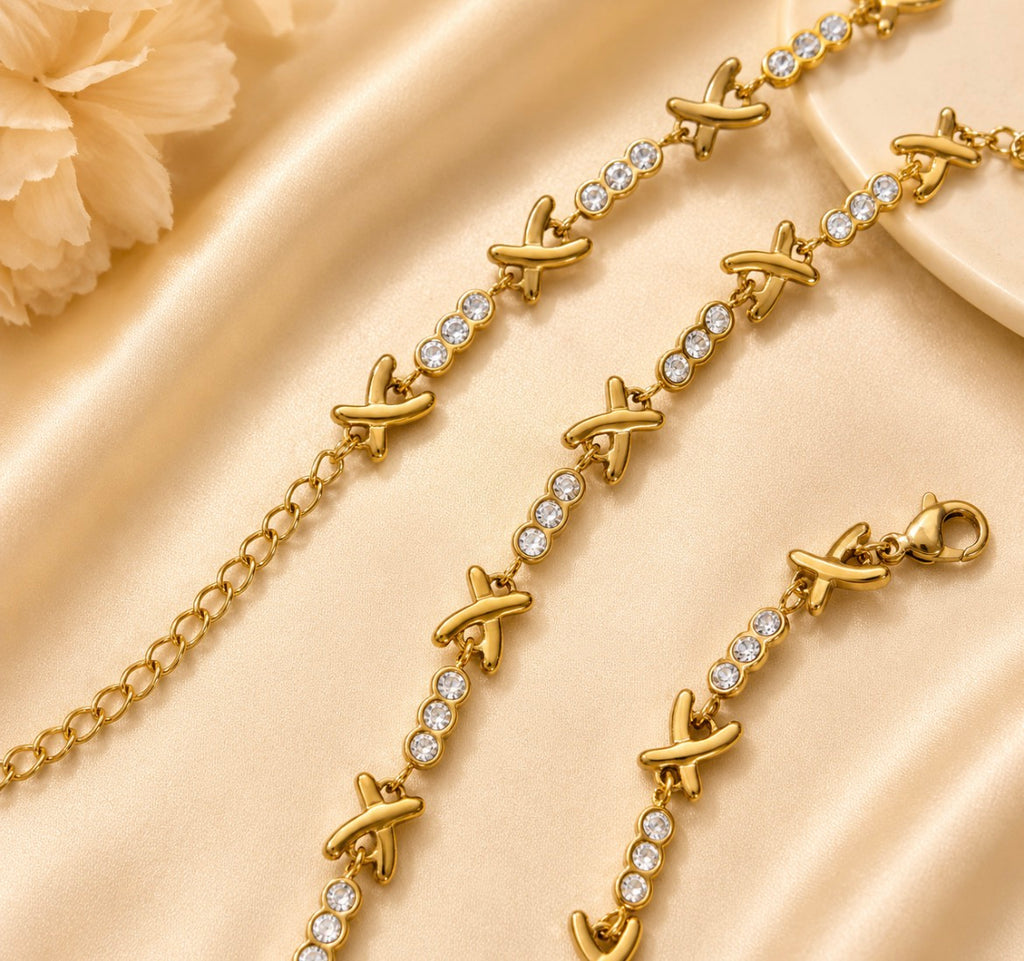 Dainty Gold Crystal Bracelet