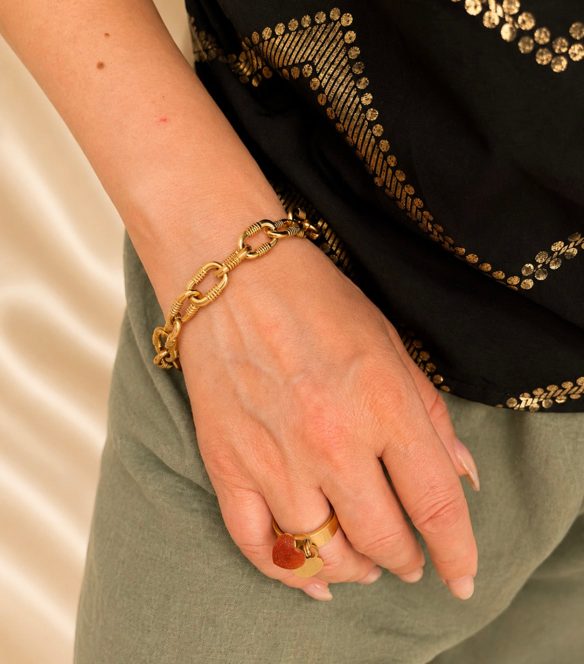 Gold Textured Link Bracelet