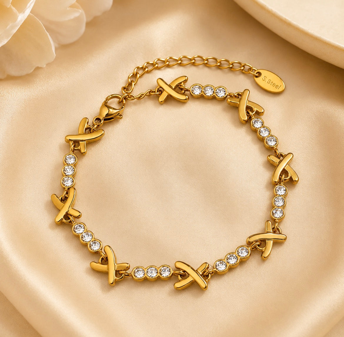 Dainty Gold Crystal Bracelet