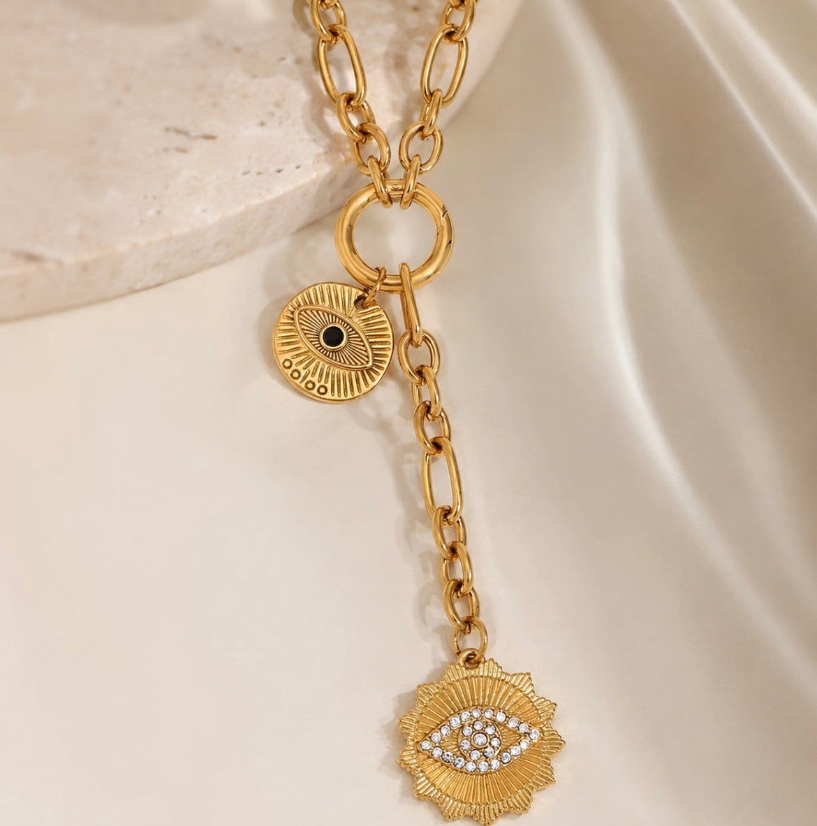 Golden Eye Necklace – Elegance & Protection