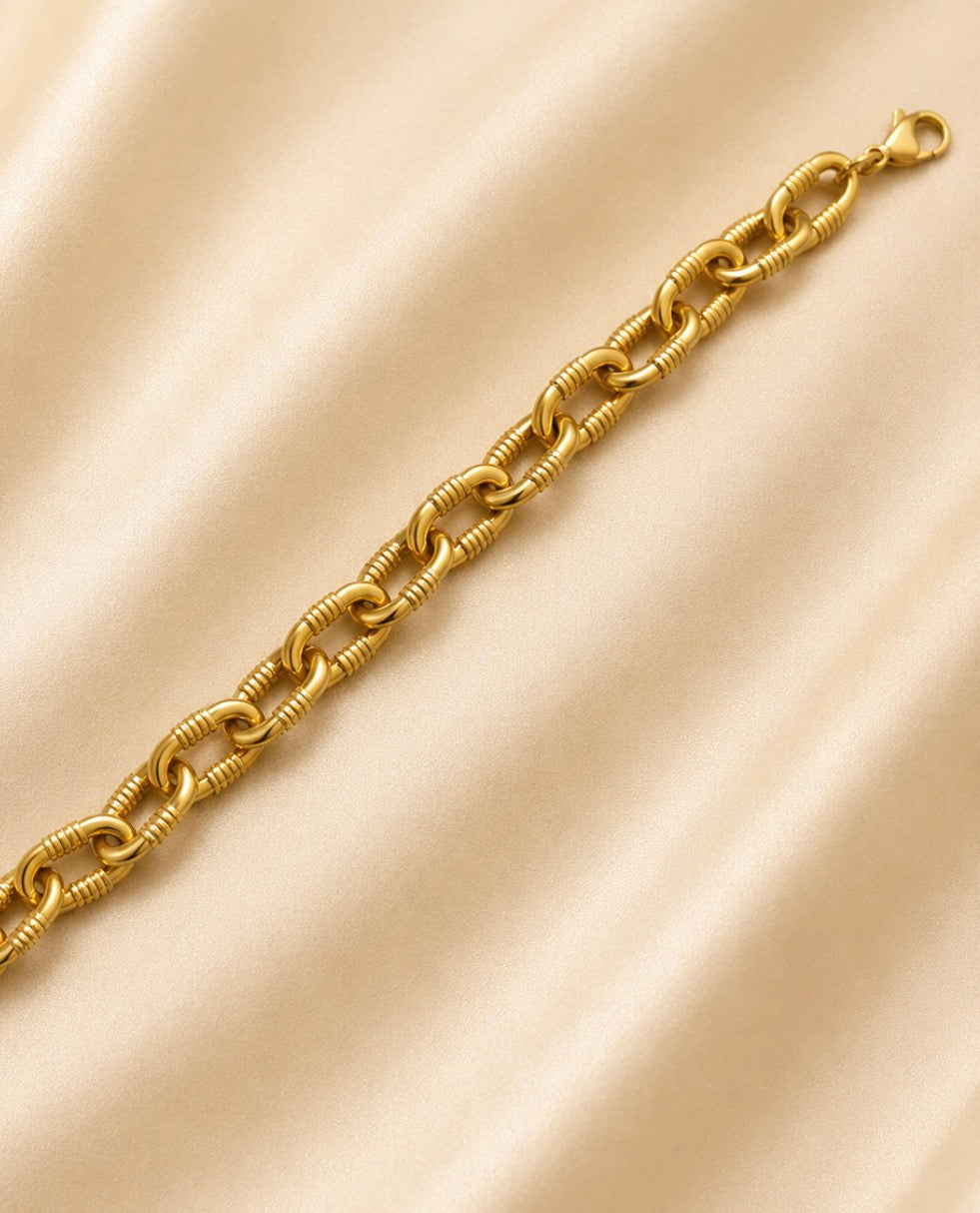 Gold Textured Link Bracelet